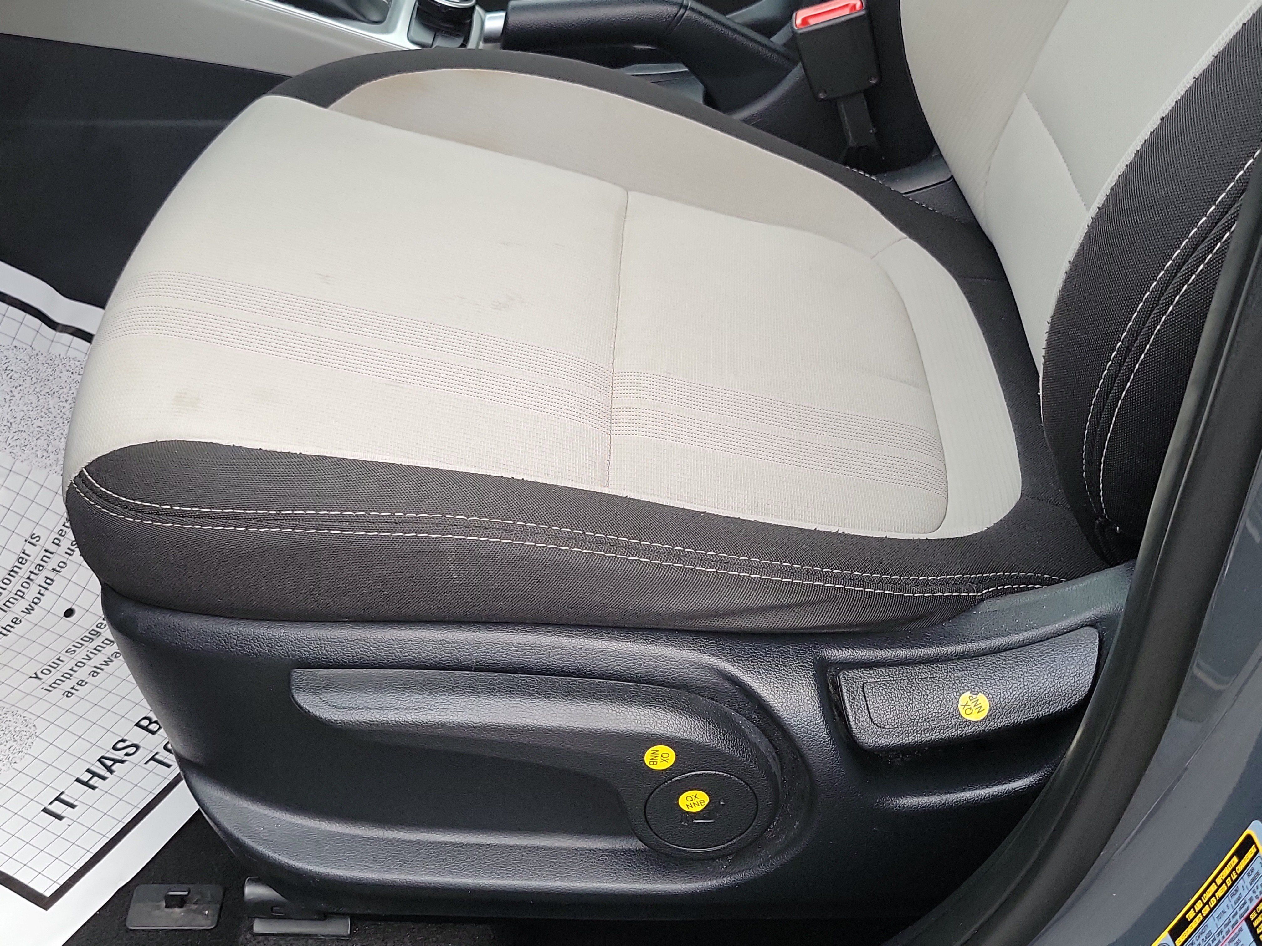 Certified 2024 Hyundai Venue SEL FWD image 18