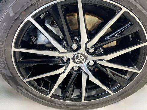 Used 2024 Toyota Camry SE AWD/4WD image 14