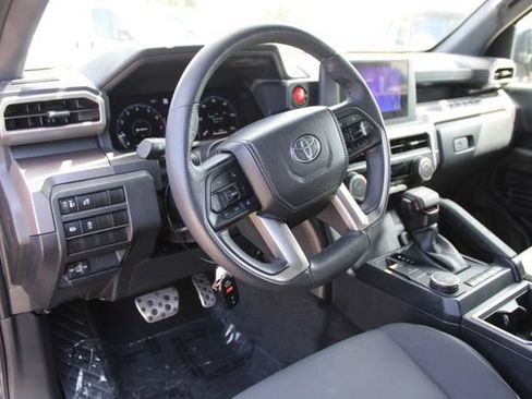 Used 2024 Toyota Tacoma TRD Sport RWD image 19