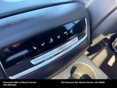 Used 2023 Cadillac Escalade Premium Luxury image 34