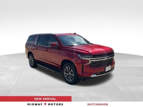Used 2022 Chevrolet Suburban LT w/ Luxury Package AWD/4WD image 1