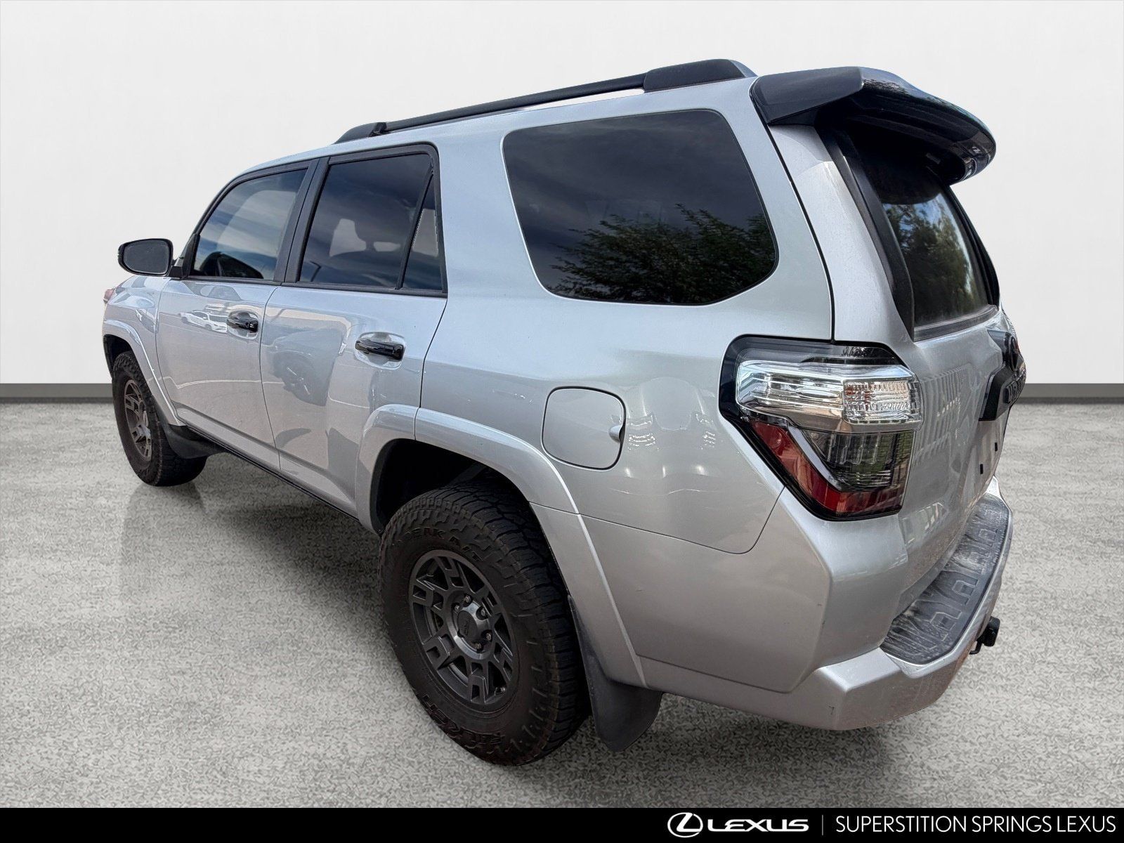 Used 2020 Toyota 4Runner Venture w/ Moonroof Package AWD/4WD image 4