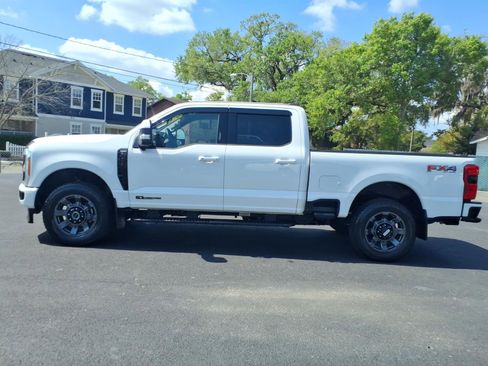 Used 2023 Ford F250 Lariat w/ Lariat Ultimate Package image 3