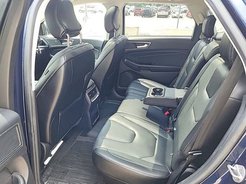 Used 2017 Ford Edge Titanium w/ Equipment Group 301A AWD/4WD image 7