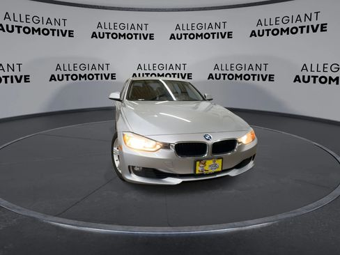 Used 2015 BMW 328i Sedan RWD image 4