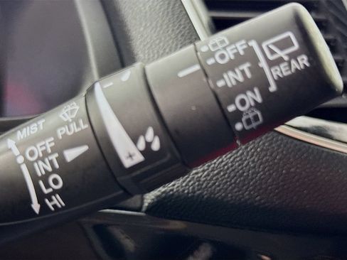 Used 2019 Honda Pilot Touring image 13