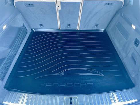 Used 2021 Porsche Cayenne Turbo image 35