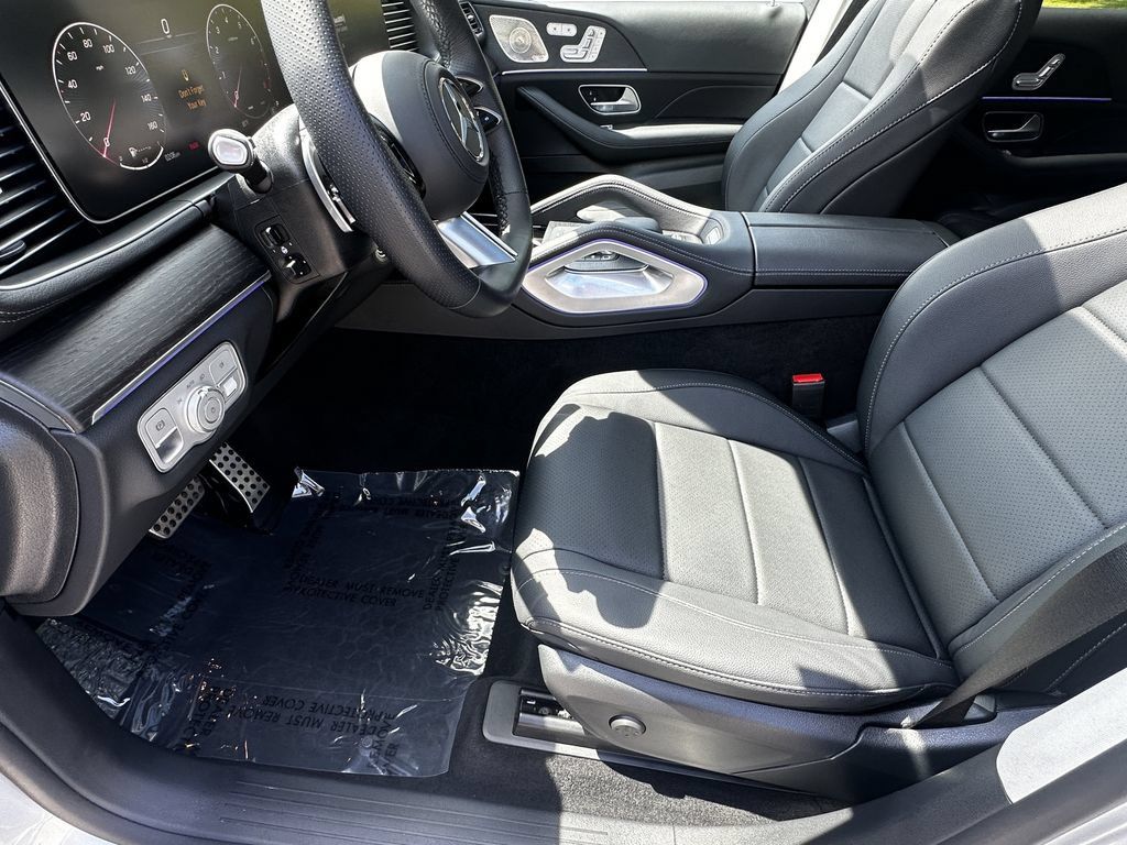 Certified 2026 Mercedes-Benz GLS 450 4MATIC image 10