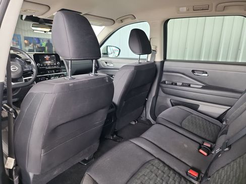 Used 2022 Nissan Pathfinder SV FWD image 39