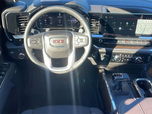 New 2026 GMC Sierra 1500 Elevation image 14