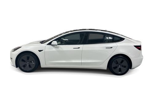 Certified 2023 Tesla Model 3 Standard Range RWD image 3