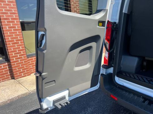 Used 2022 Ford Transit 350 XLT RWD image 19