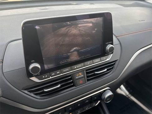 Used 2021 Nissan Altima 2.0 SR image 21