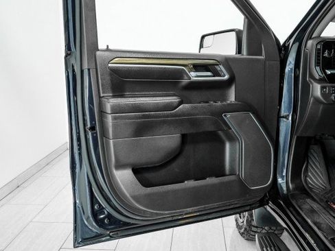 Used 2022 Chevrolet Silverado 1500 LT Trail Boss image 39