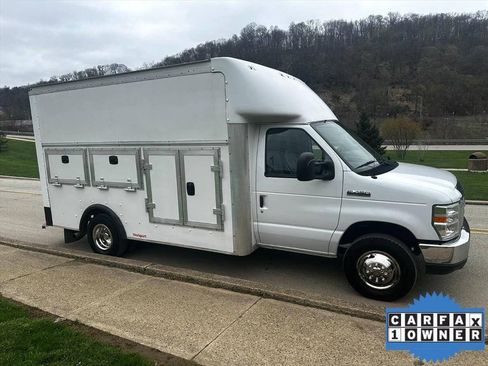 Used 2017 Ford E-450 and Econoline 450 Super Duty w/ Power Windows & Locks Group image 5