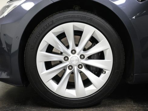 Used 2018 Tesla Model S 75D image 19