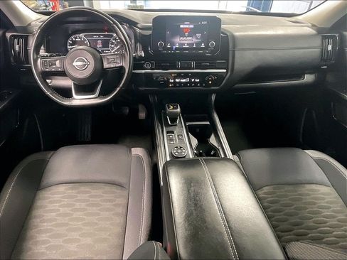 Used 2023 Nissan Pathfinder SV AWD/4WD image 22