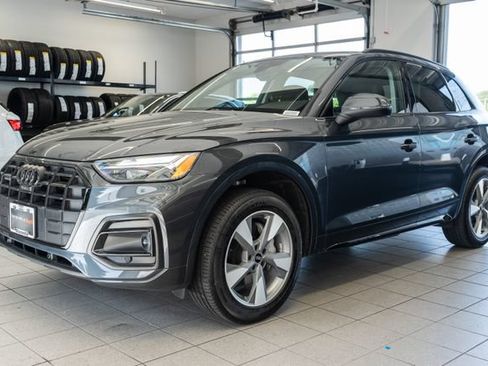 Used 2024 Audi Q5 2.0T Premium Plus w/ Premium Plus Package AWD/4WD image 3
