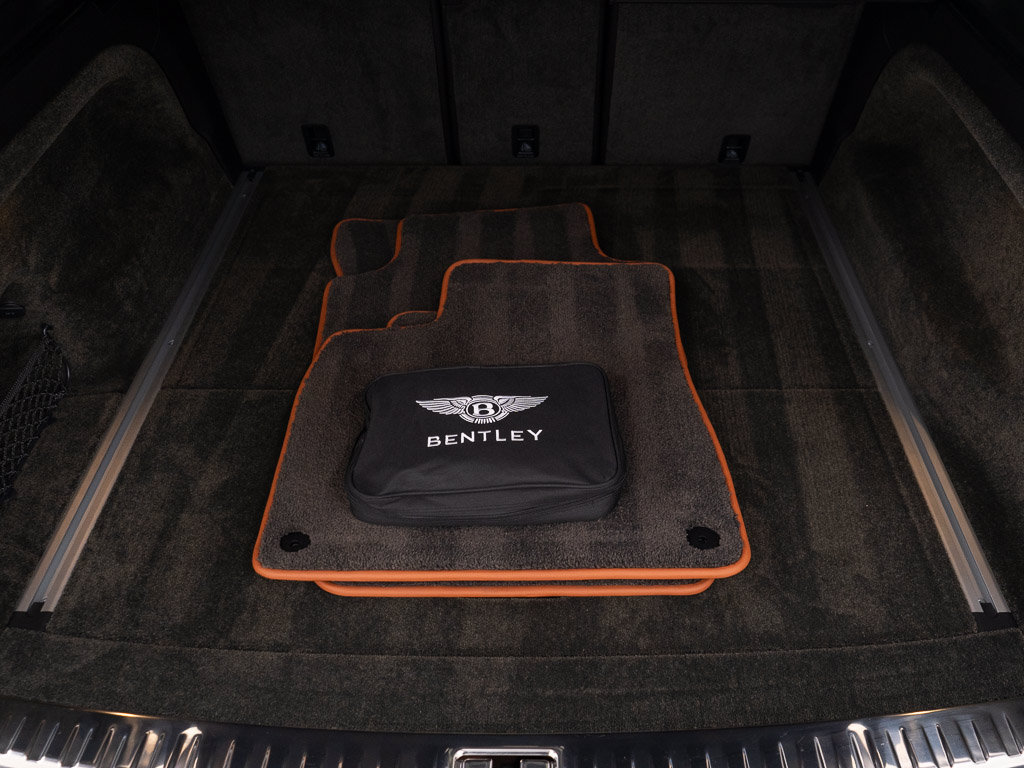 Certified 2022 Bentley Bentayga AWD/4WD image 46