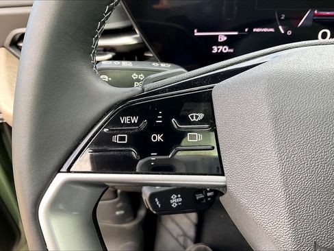 Used 2025 Audi Q5 Premium Plus w/ Premium Plus image 24