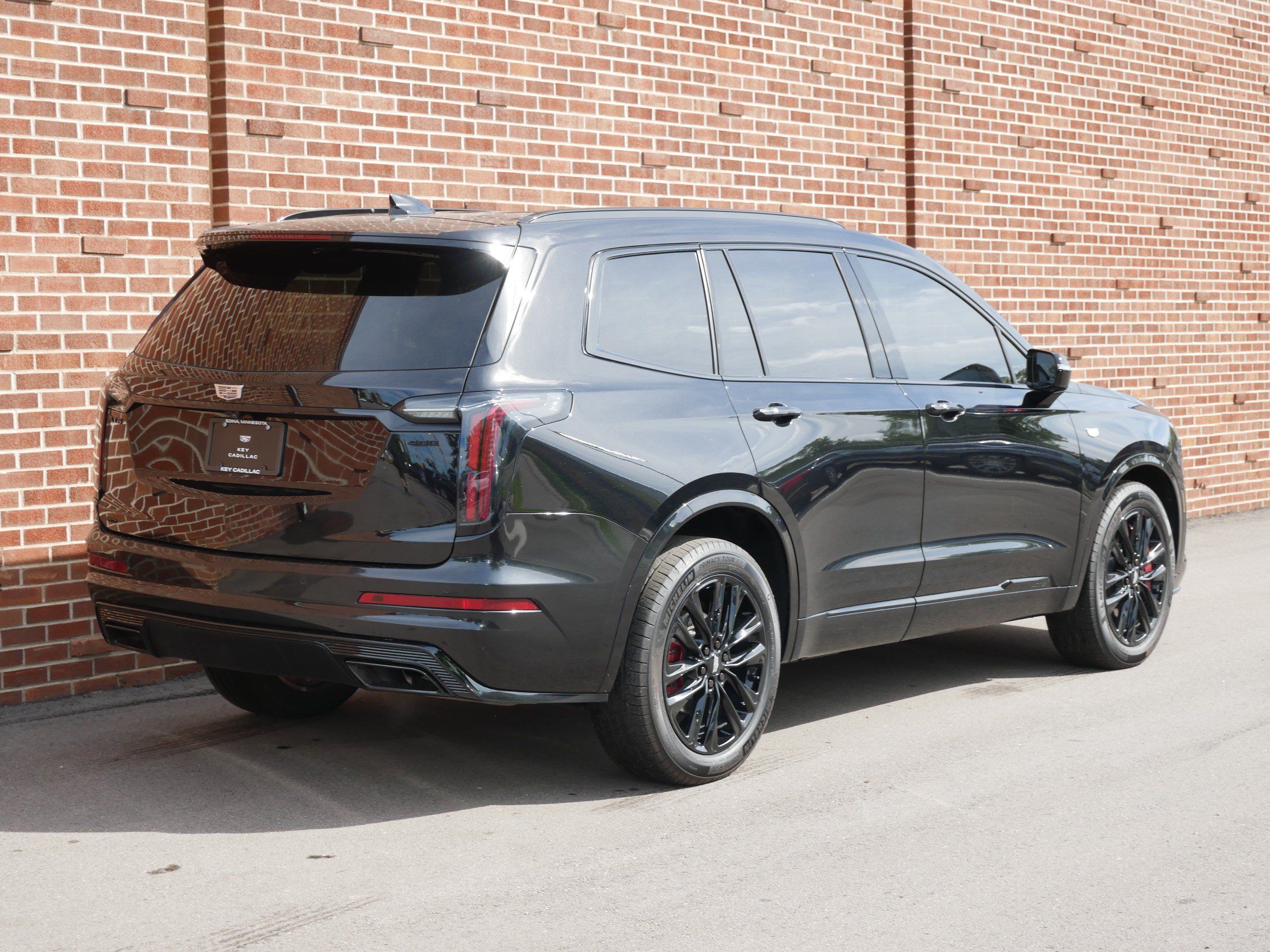 Used 2024 Cadillac XT6 Sport w/ LPO, ONYX Package AWD/4WD image 25