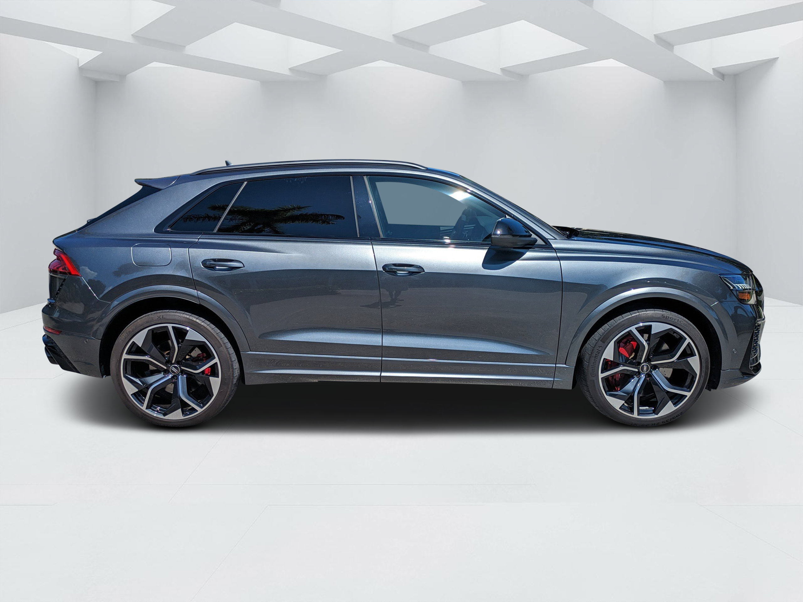 Used 2023 Audi RS Q8 w/ Black Optic Package AWD/4WD image 2