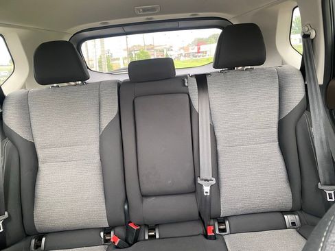 Used 2023 Nissan Rogue SV FWD image 24
