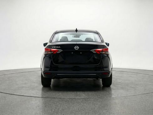 Used 2025 Nissan Versa SV FWD image 7