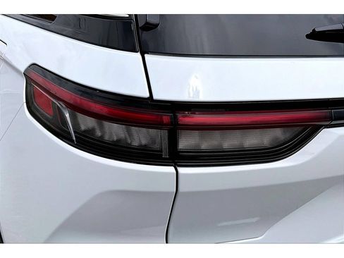 Certified 2022 Jeep Grand Cherokee Limited AWD/4WD image 37