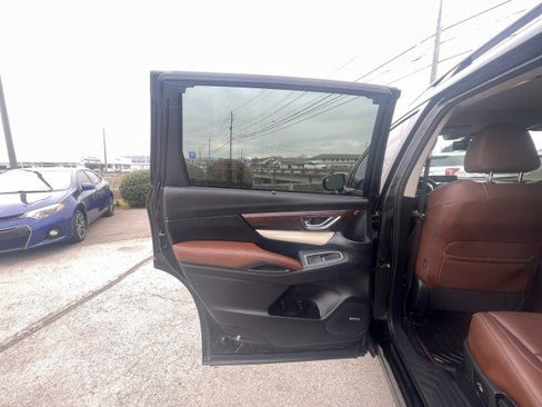 Used 2019 Subaru Ascent Touring w/ Popular Package #3 image 11