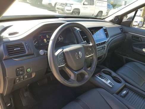 Used 2022 Honda Passport TrailSport image 14