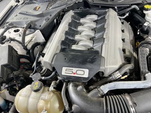 Used 2017 Ford Mustang GT Premium w/ Equipment Group 401A image 30