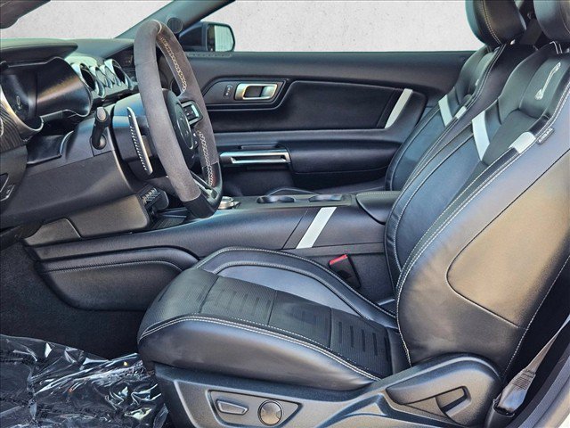 Used 2022 Ford Mustang Shelby GT500 w/ Technology Package RWD image 21