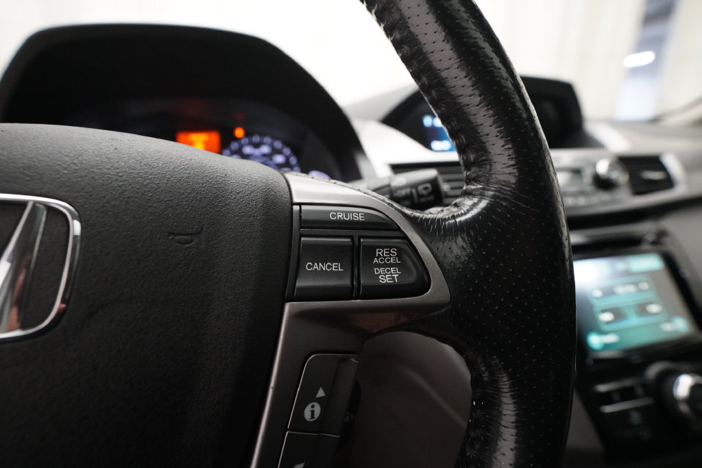Used 2016 Honda Odyssey Touring image 19