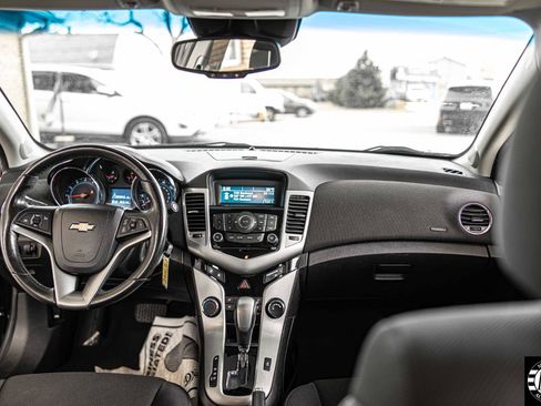 Used 2012 Chevrolet Cruze LT w/ RS Package image 19