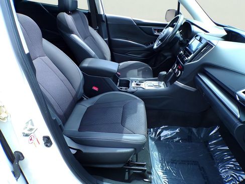 Used 2020 Subaru Forester Premium AWD/4WD image 9