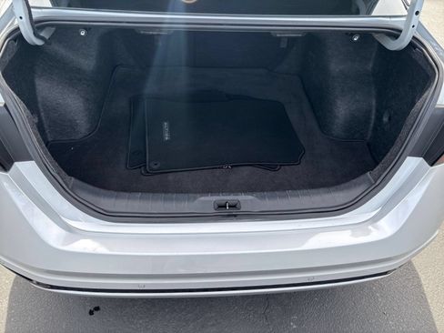Used 2025 Nissan Altima 2.5 SV FWD image 26