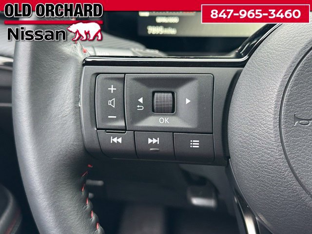 Used 2025 Nissan Kicks SR FWD image 18