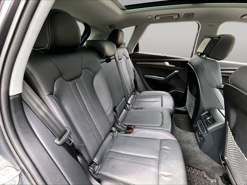 Used 2023 Audi Q5 2.0T Premium Plus w/ Premium Plus Package AWD/4WD image 21