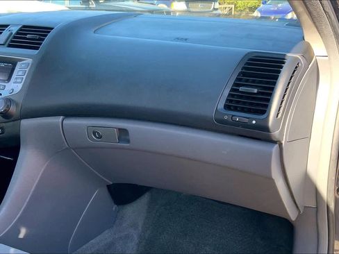 Used 2007 Honda Accord SE image 18