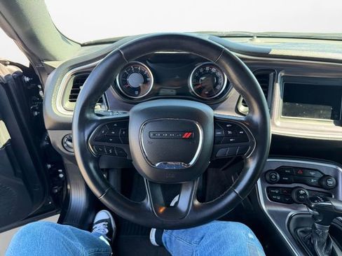 Used 2018 Dodge Challenger SXT RWD image 12