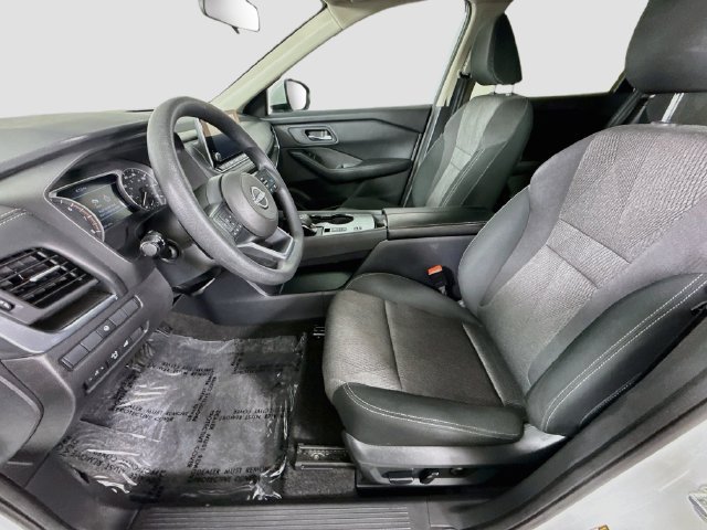 Used 2024 Nissan Rogue SV FWD image 19