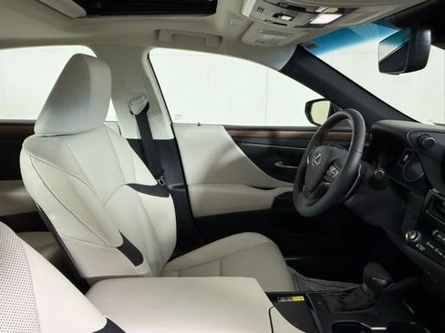 New 2025 Lexus ES 350 w/ Premium Package image 29
