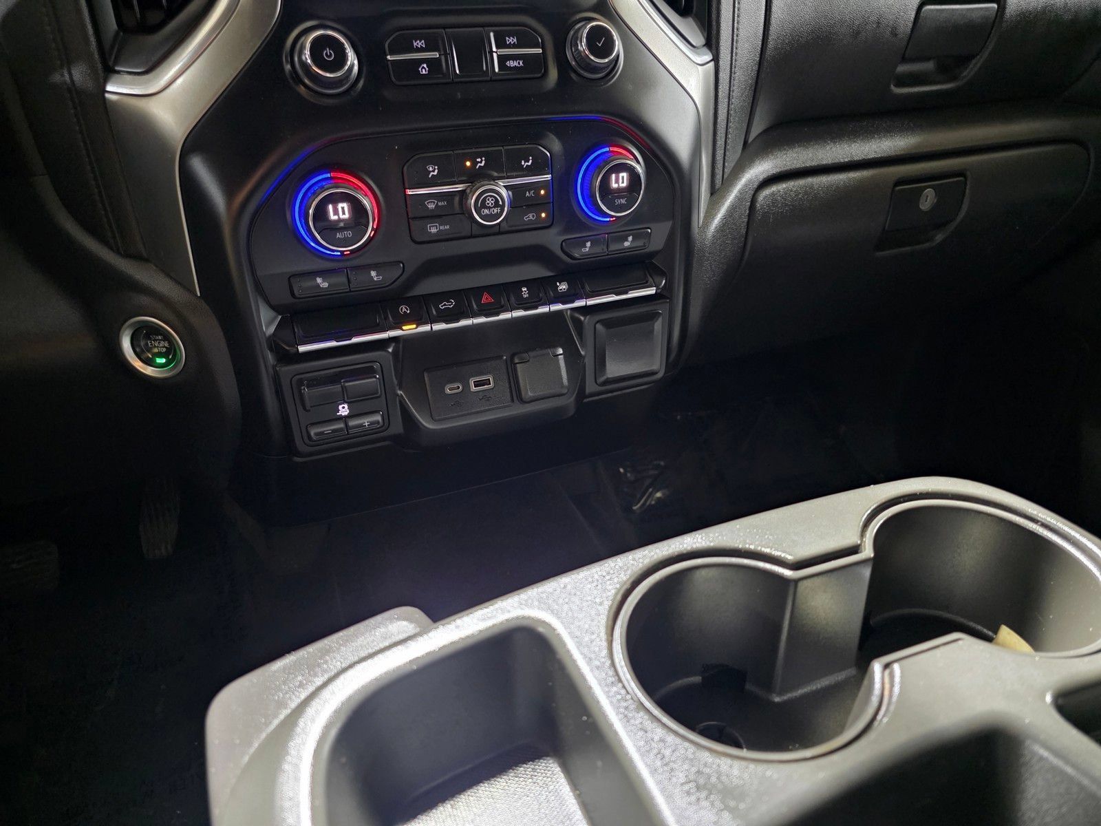 Used 2020 Chevrolet Silverado 1500 LT w/ All-Star Edition AWD/4WD image 29