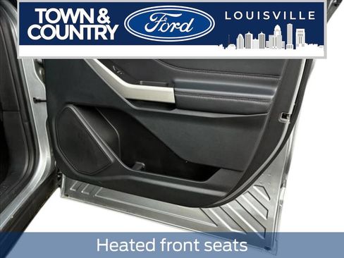 Used 2024 Ford Explorer XLT w/ Equipment Group 202A AWD/4WD image 16