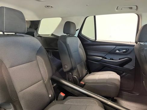 Used 2019 Chevrolet Traverse LT AWD/4WD image 14
