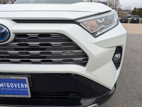 Used 2021 Toyota RAV4 XSE image 11