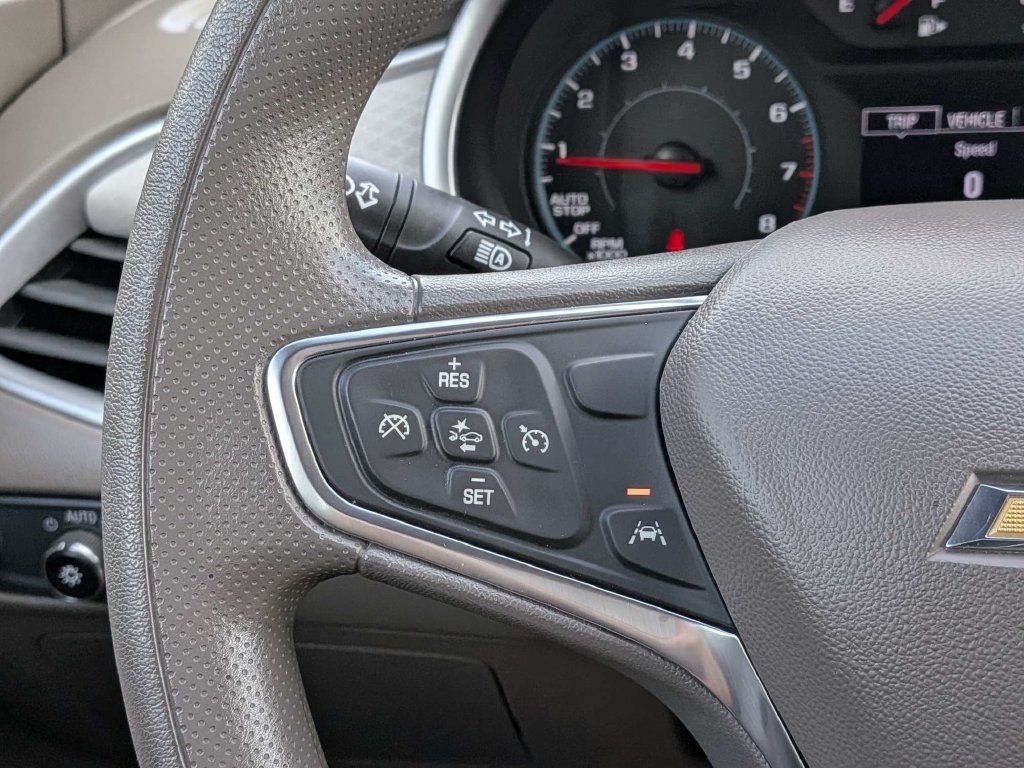Used 2025 Chevrolet Malibu LT FWD image 20