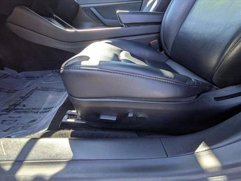 Used 2020 Tesla Model 3 Standard Range image 18