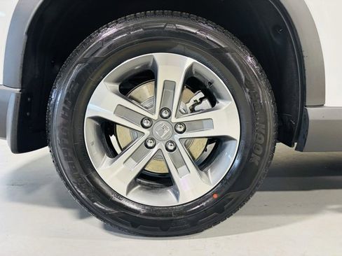 New 2025 Honda Pilot EX-L image 12